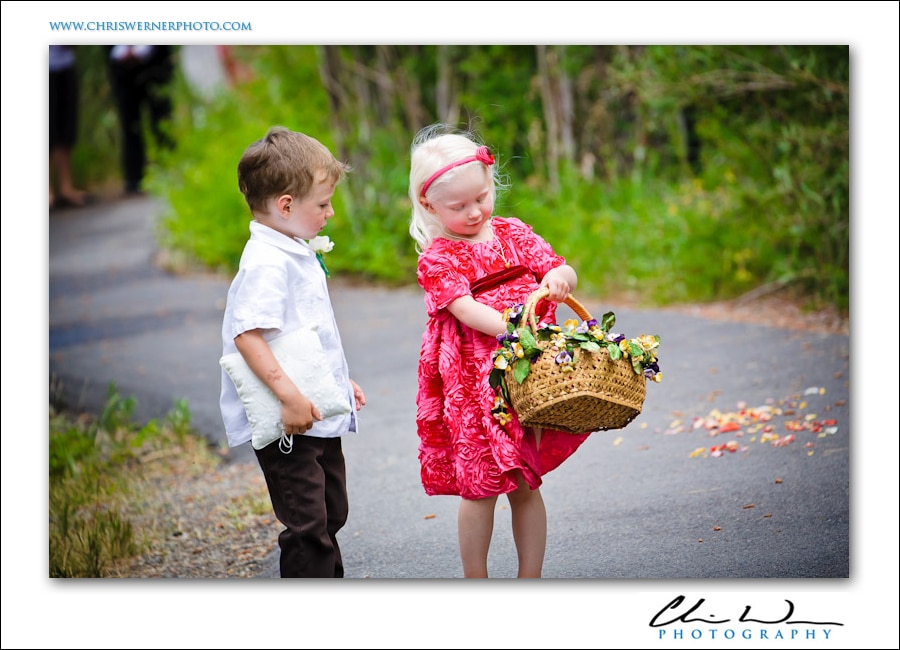 Flower girl and ring bearer at Mammoth Lakes wedding, by a Mammoth Wedding Photographer.