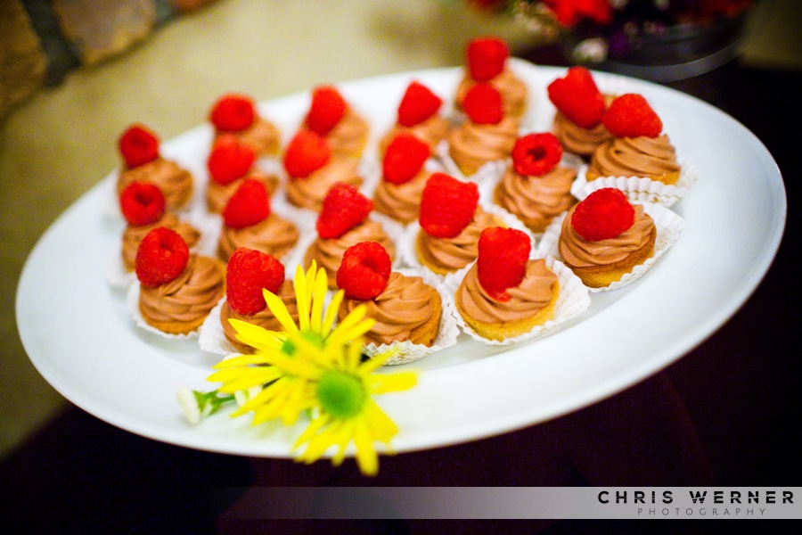 Pastries and tartlets as Wedding Cake Alternatives